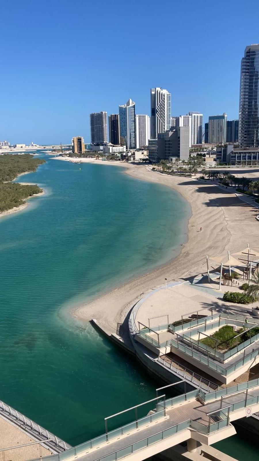 L The Design Editl Stunning Poolside Oasis W Pool Vista And Access I Abudhabi 's Finest *